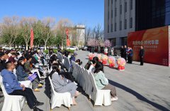 “兵团伟业・时代华章”主题美术作品第四师可克达拉市巡展开幕